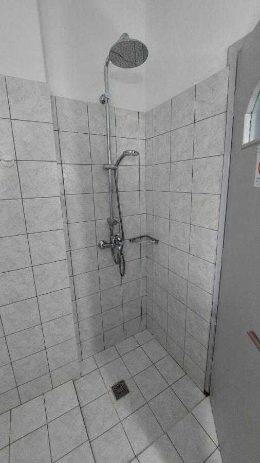 Styfilia Beachfront Apartments Platis Gialos  エクステリア 写真