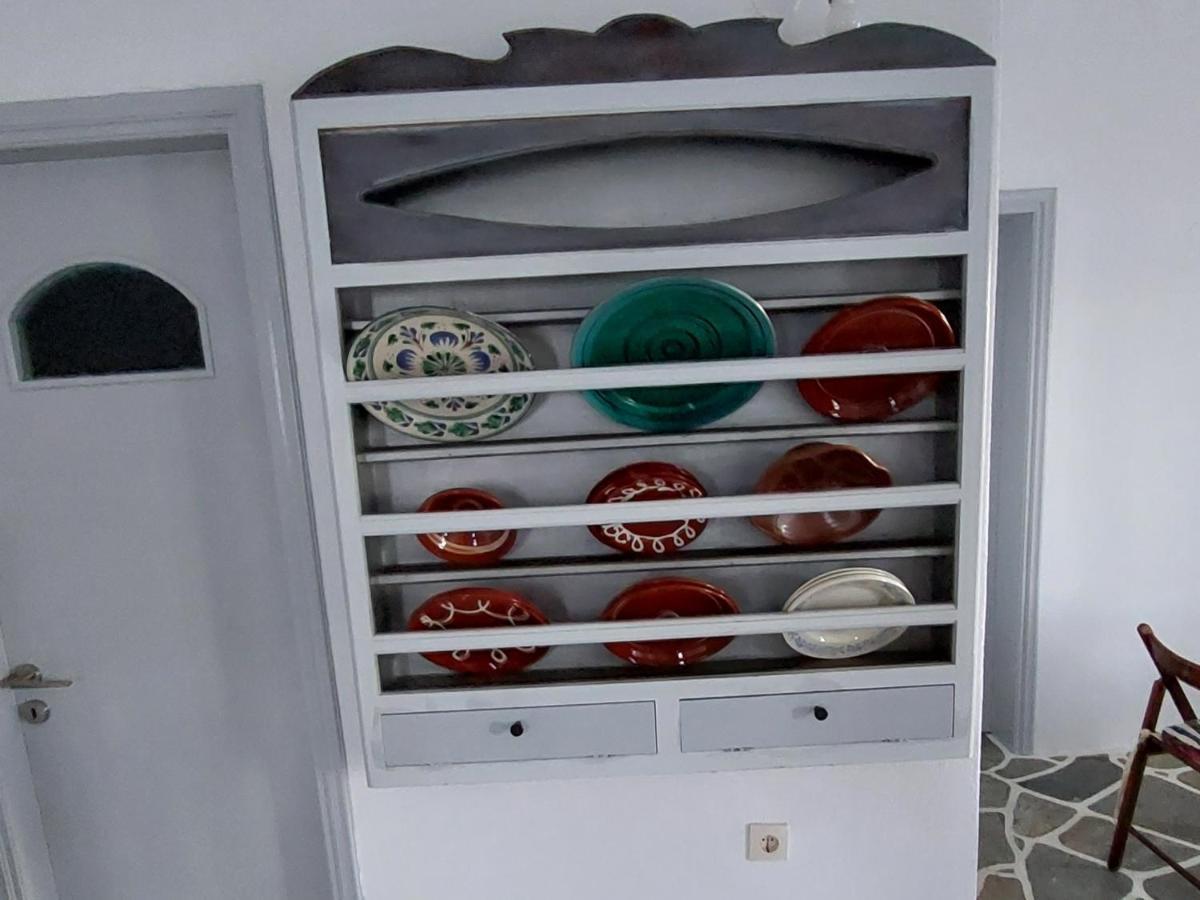 Styfilia Beachfront Apartments Platis Gialos  エクステリア 写真