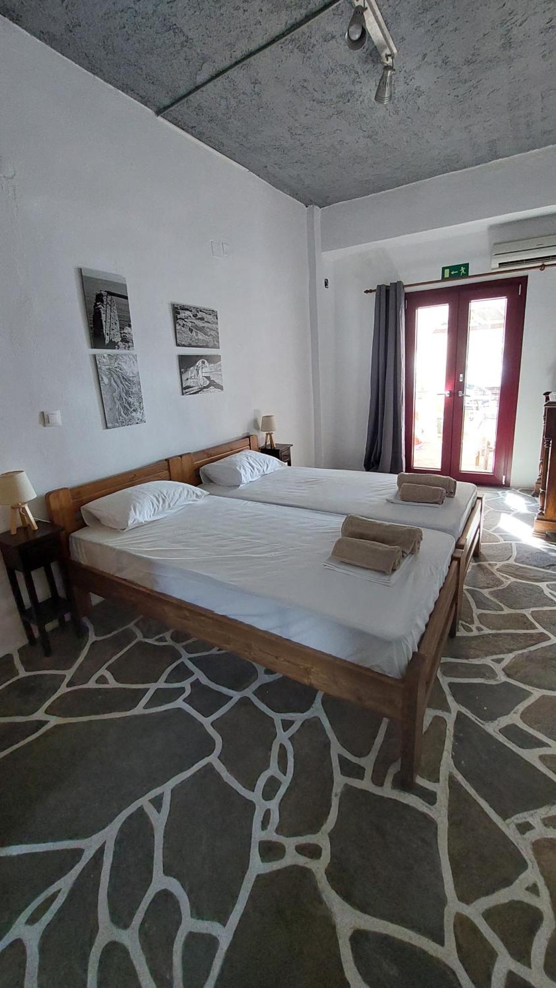 Styfilia Beachfront Apartments Platis Gialos  エクステリア 写真