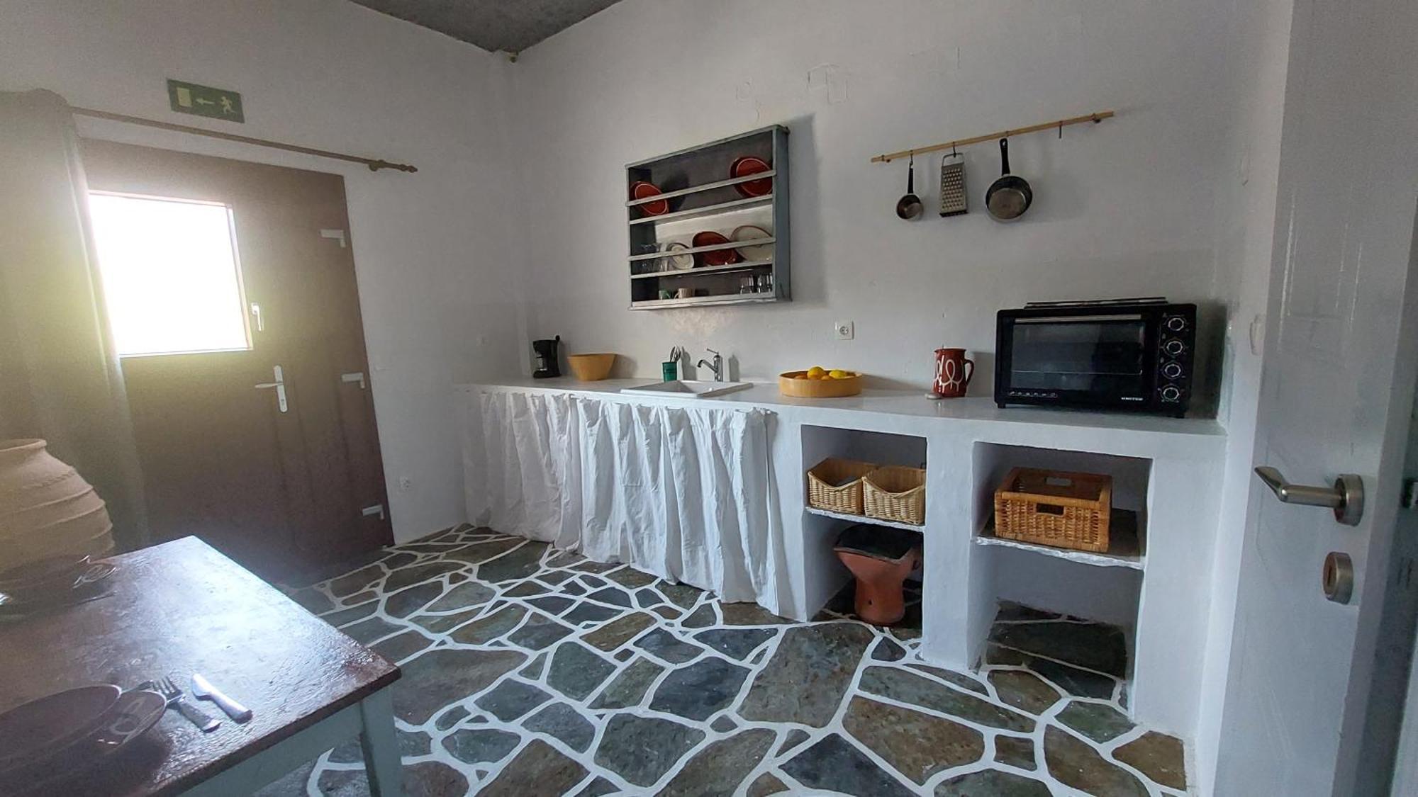 Styfilia Beachfront Apartments Platis Gialos  エクステリア 写真